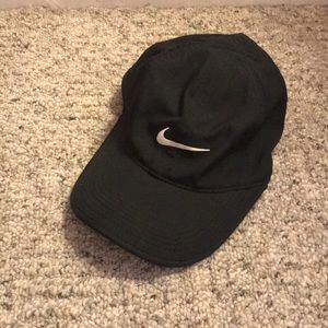 NIKE dri-fit black baseball cap NWOT